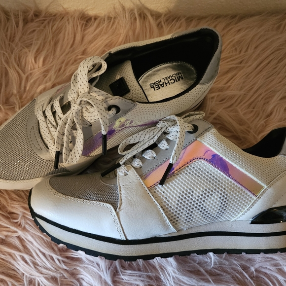 MICHAEL KORS MK Iridescent Tennis Shoes Sneakers Size Women's 8 Worn Once - Picture 2 of 8
